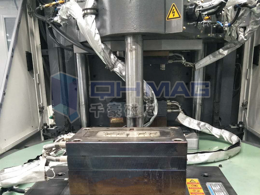 立式注塑機30T